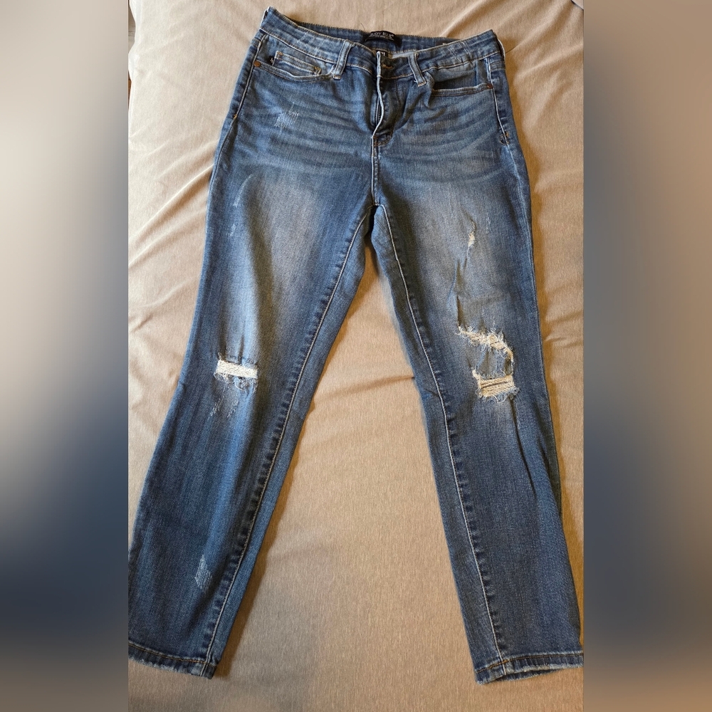 Judy Blue Distressed Blue Jeans